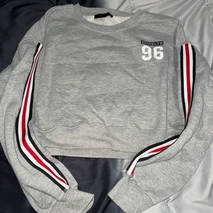 CROP TOP LONG SLEEVE.